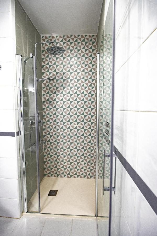Majestuosa Alhambra Nuevo Apartamento กรานาดา ภายนอก รูปภาพ